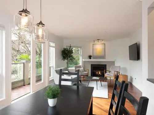 Bright 2-Bed 2-Bath Home Near Kits Beach Vancouver