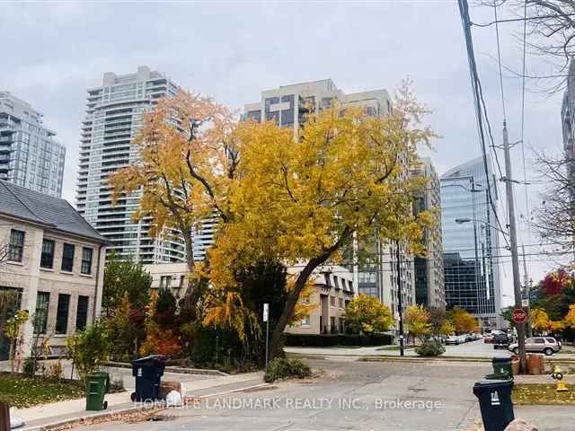 Great Family Home Near Yonge and Sheppard