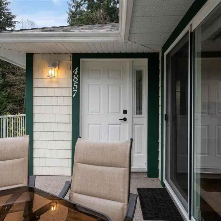 Nanaimo Townhouse for Sale - Hammond Bay - 2 Bed 2 Bath