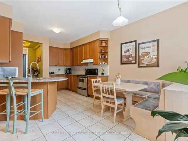 Lovely 4 Bedroom Home 2300 Sq Ft Family Friendly Backyard