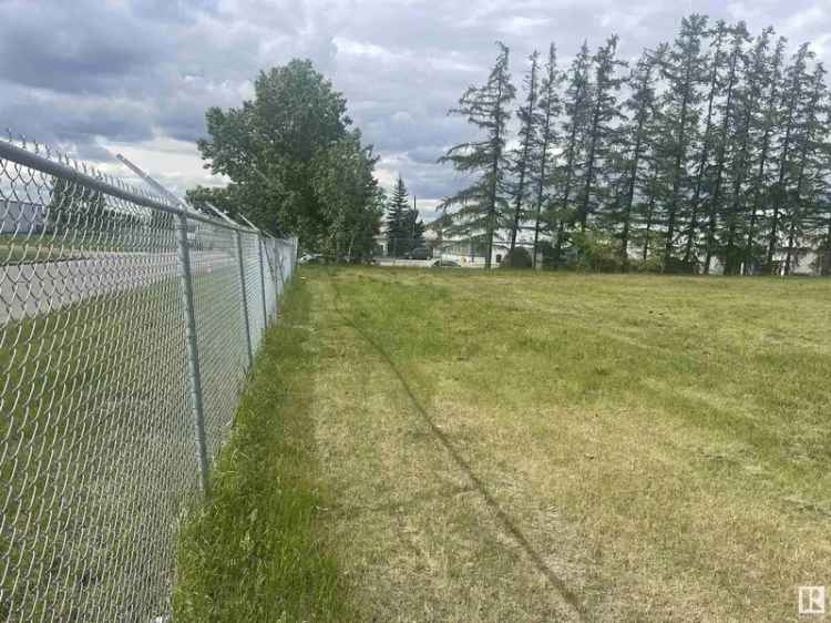 Land For Rent in Redcliff, Alberta