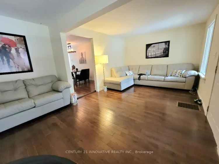 House For Sale in Toronto, Ontario