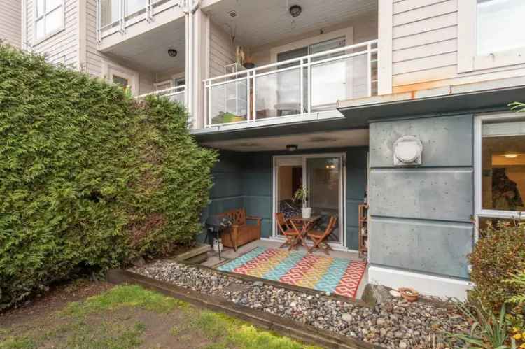 Condo For Sale in District of North Vancouver, British Columbia