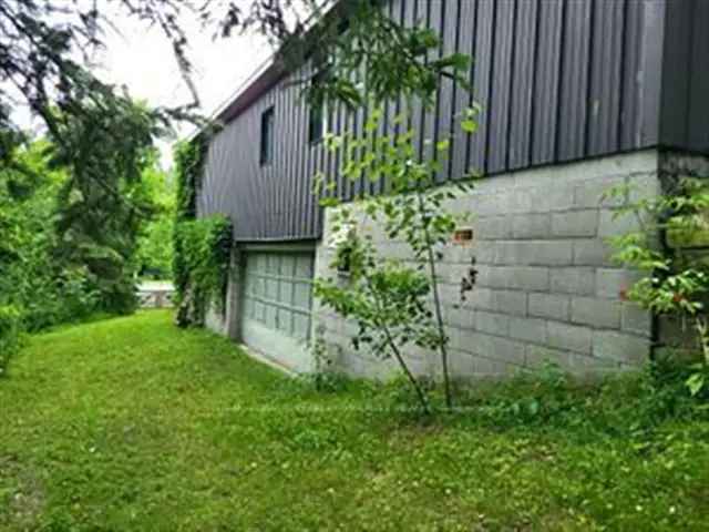 1950s Bungalow on Large Lot Near Downtown Richmond Hill