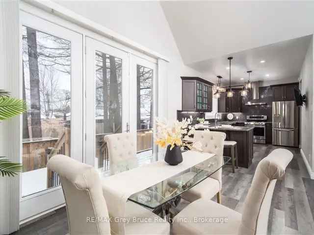 Stunning Renovated Owen Sound Home - 2+2 Beds, 3 Baths