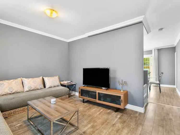Duplex for Sale Charlemagne
