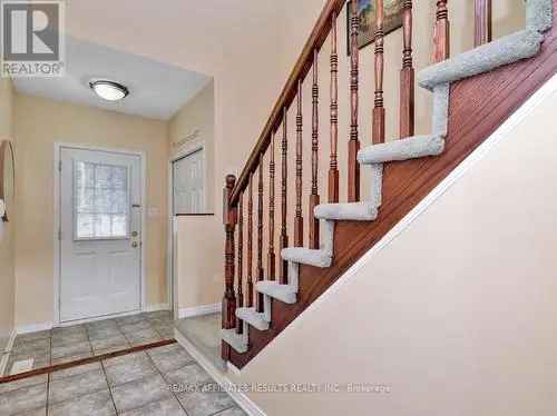 2-Bedroom Townhome in Beaverbrook Ottawa Modern Home