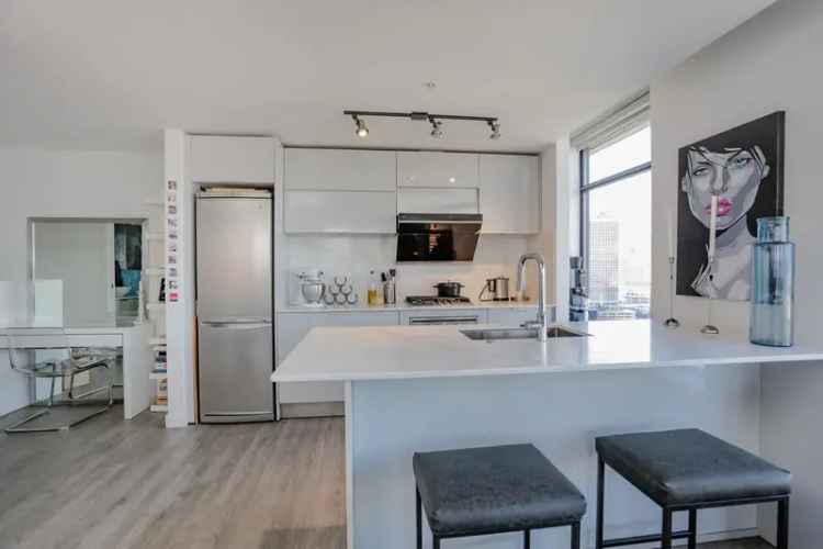 2201 108 W CORDOVA Street in Vancouver: Downtown VW Condo for sale in “WOODWARDS (W-32)” (Vancouver West)  : MLS®# R2939263