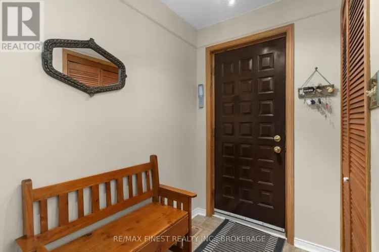 2-Bedroom Bungalow in Centreville - Updated Kitchen and Generator