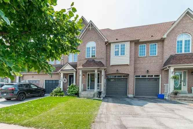 Rent Spacious Townhome in Downtown Whitby with Modern Features