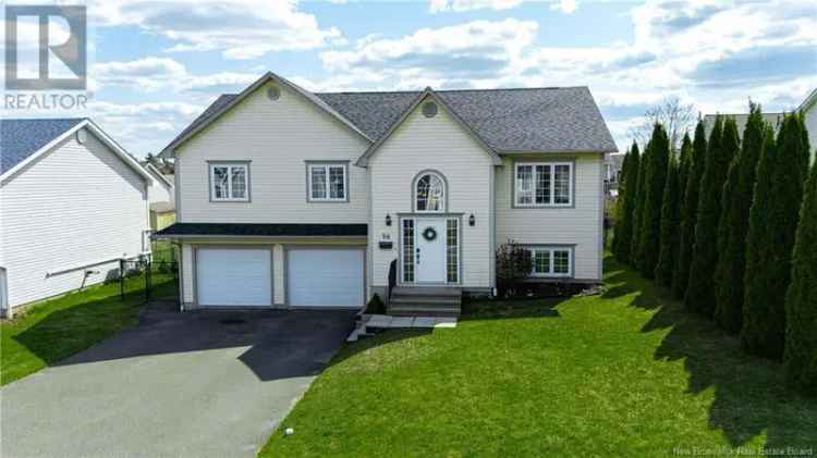 Impressive Executive Split Entry Home Near Anniversary Park