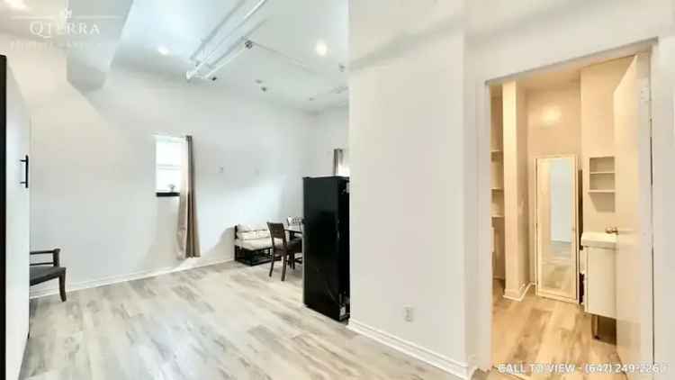 Buy Cozy Studio Apartment in Toronto with Modern Amenities