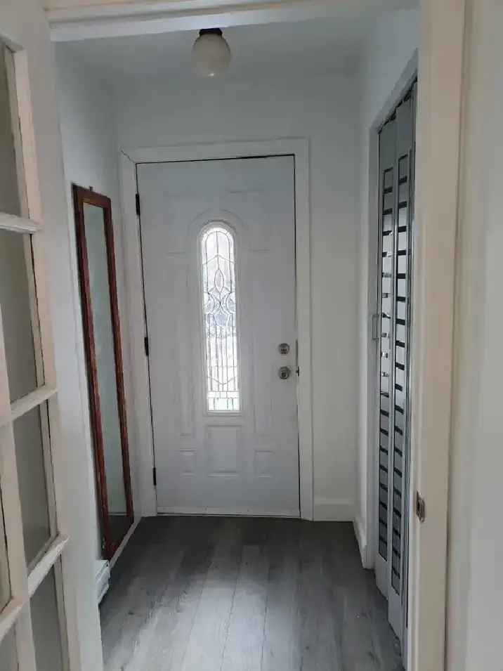 5 1/2 Ville Emard Apartment 3 Bedrooms Big Backyard