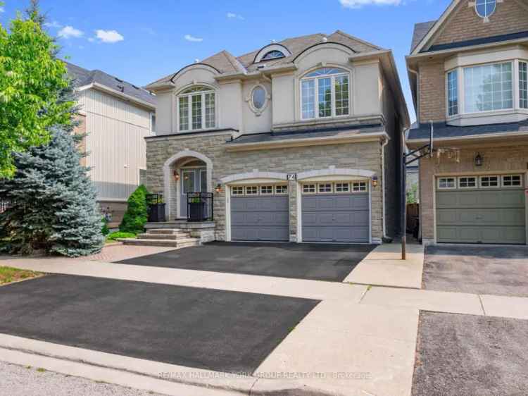 House For Sale in Richmond Hill, Ontario