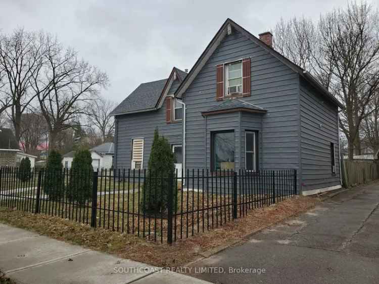 Fully Rented Triplex in Simcoe Ideal Investment or Live in Opportunity