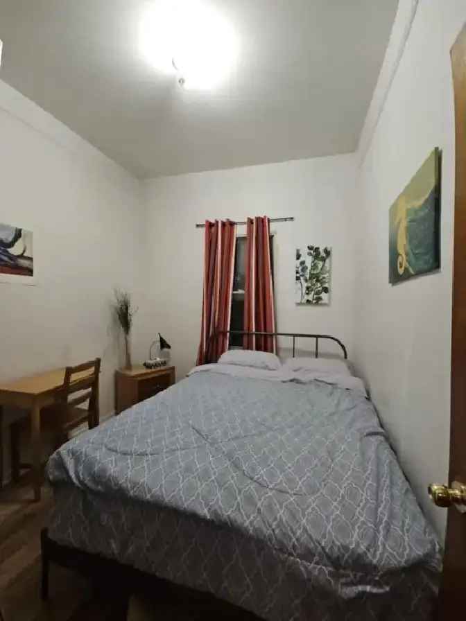 Room for rent (month to month)