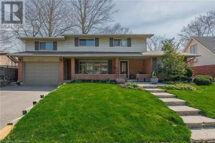 Family Home with Pool and Large Backyard - 2550 sq ft