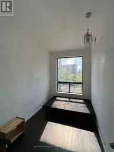 2 rooms apartment of 287 m² in Toronto