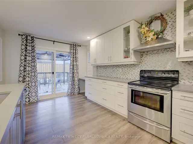 House For Sale in Cambridge, Ontario