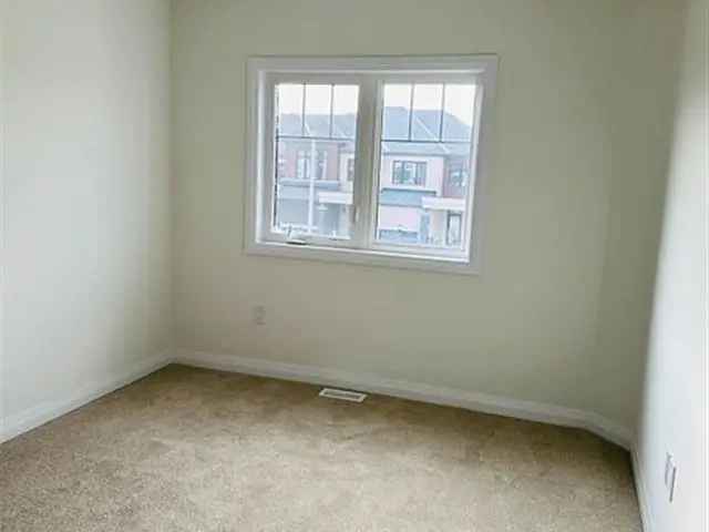 Spacious 3 Bedroom Townhouse For Rent