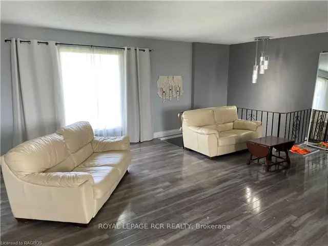 House For Sale in 2, Sanctuary Street, Kincardine, Ontario