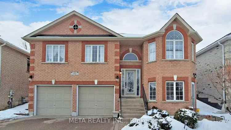 House For Sale in 53, Saint Avenue, Bradford West Gwillimbury, Ontario