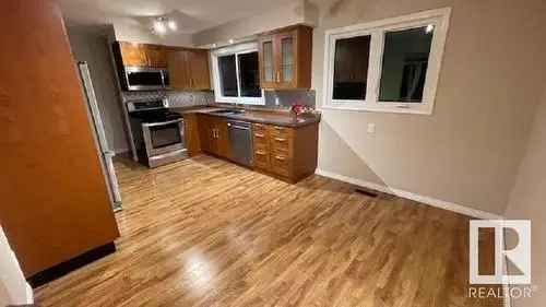 House For Sale In Evansdale, Edmonton, Alberta