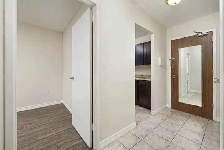 Private Room for Rent in Downtown Toronto