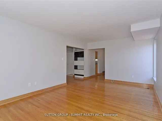 House For Sale in Toronto, Ontario