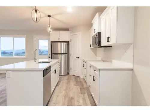 House For Sale In Hillside, Grande Prairie, Alberta