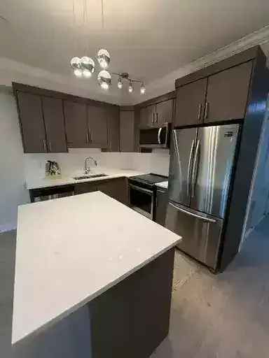 1 Bed Condo in Surrey's Aspire Building - Pet Friendly
