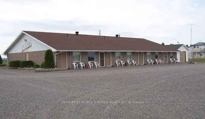 Commercial For Sale in Armstrong Township, Ontario