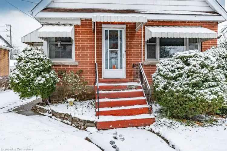 Charming 1949 Dundas Family Home - 3 Beds, 2 Baths, Double Garage