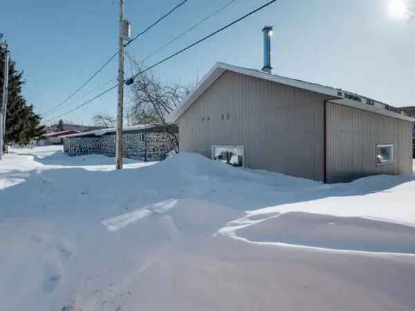 4-Bedroom Bungalow for Sale in Saint-Philippe-de-Néri