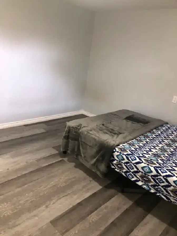 Furnished Room for Rent in Pickering and Scarborough