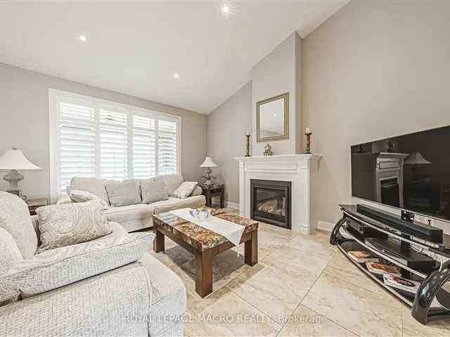 House For Sale in Hamilton, Ontario