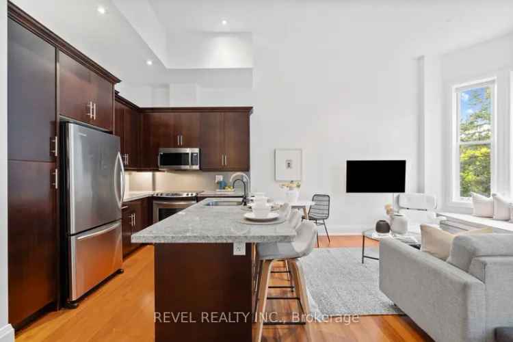 Condo For Sale in 385, Brunswick Avenue, Toronto, Ontario