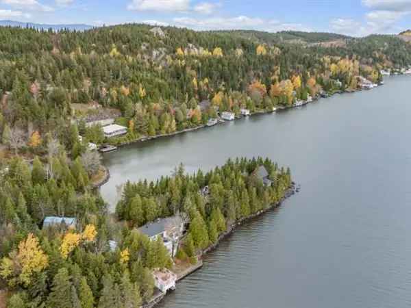 Lakefront Bungalow for Sale Chaudiere Appalaches