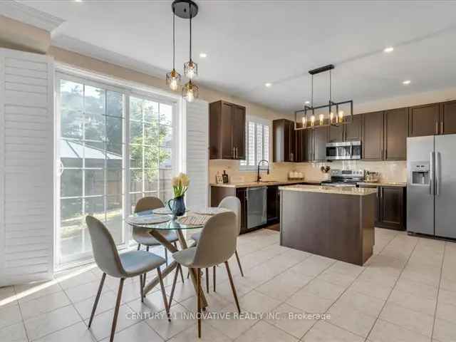 Luxury 4-Bed 3-Bath Home in Windfields Oshawa