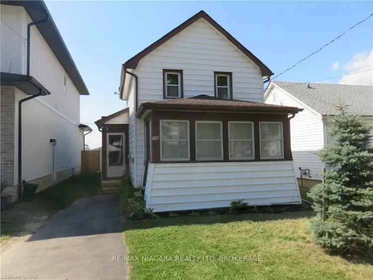 House For Sale in Port Colborne, Ontario