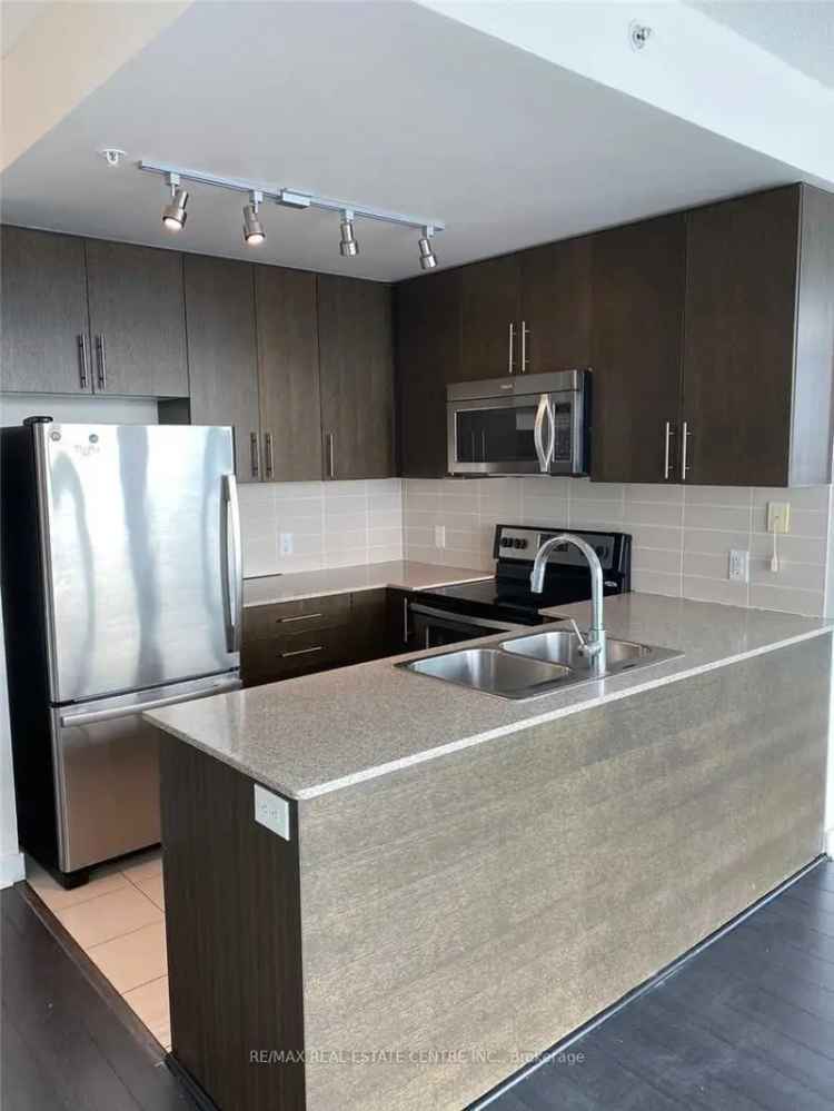 Condo For Rent in Mississauga, Ontario