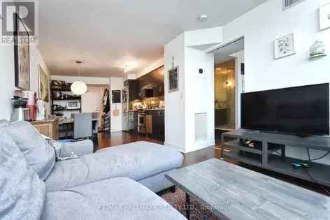 1 room apartment of 225 m² in Toronto