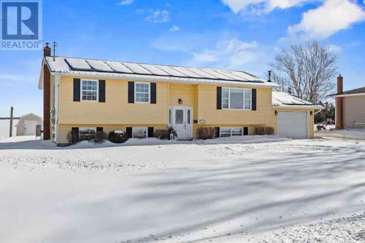 Immaculate 4-Bedroom Home with New Deck and Solar Panels