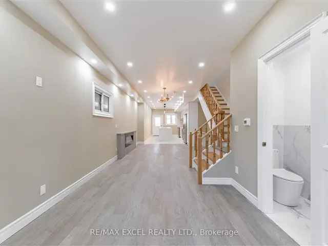 House For Sale in Toronto, Ontario