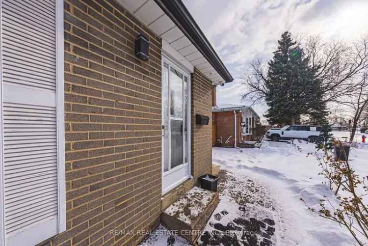 House For Sale in 14, Belmont Drive, Brampton, Ontario