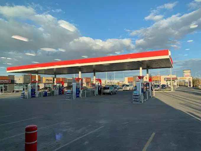 Retail For Sale in Medicine Hat, Alberta