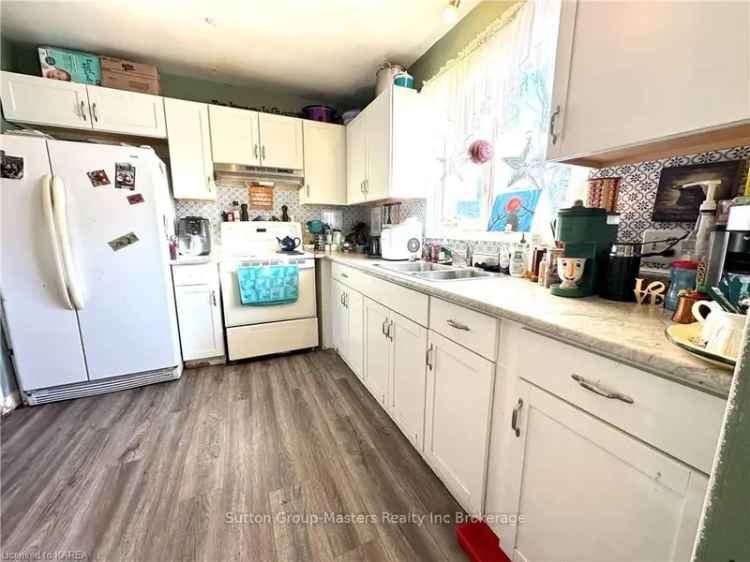 House For Sale in Kingston, Ontario