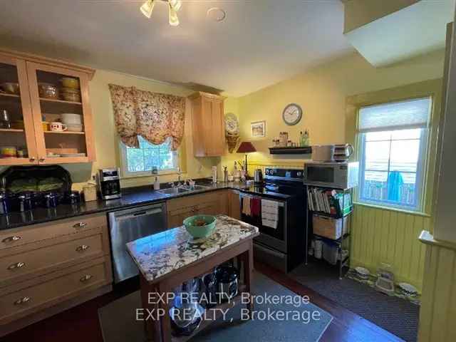 House For Sale in Belleville, Ontario