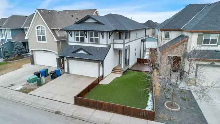 House For Sale in Calgary, Alberta