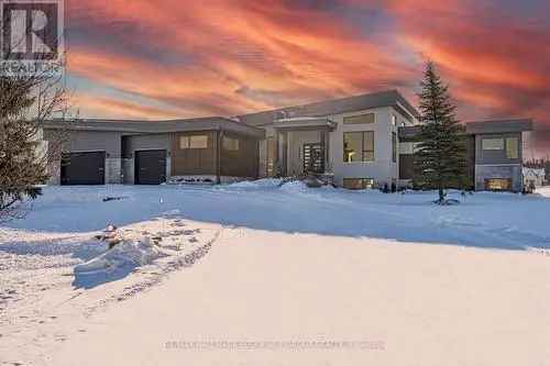 House For Sale In Collingwood, Ontario